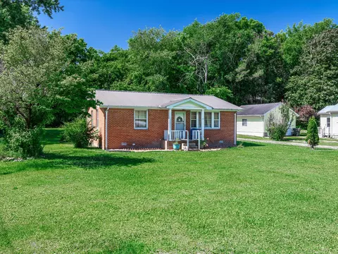 104 E Ward St, Centerville, TN 37033 photo 8
