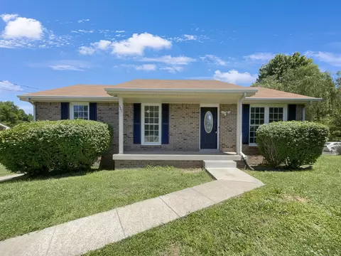527 Helton Dr, Clarksville, TN 37042