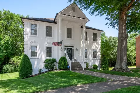 419 Sir John Ct, Franklin, TN 37064