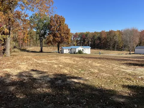 10968 Robin Ln, Bon Aqua, TN 37025
