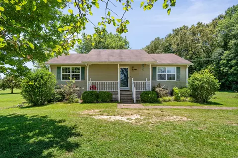 674 Four Seasons Rd, Smithville, TN 37166