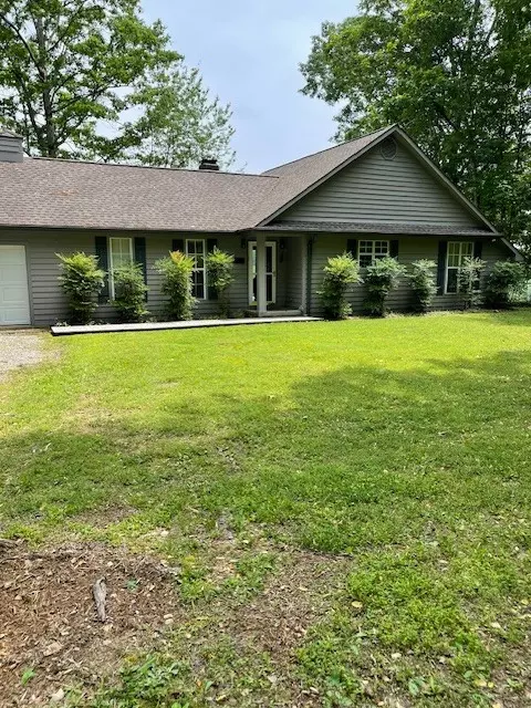 298 Deer View Ln, Smithville, TN 37166