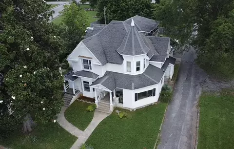 120 Deller St, Lawrenceburg, TN 38464