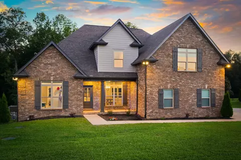 4140 Ironwood Dr, Greenbrier, TN 37073