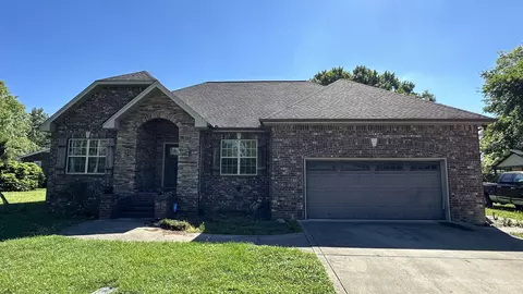 4149 Church St, Greenbrier, TN 37073
