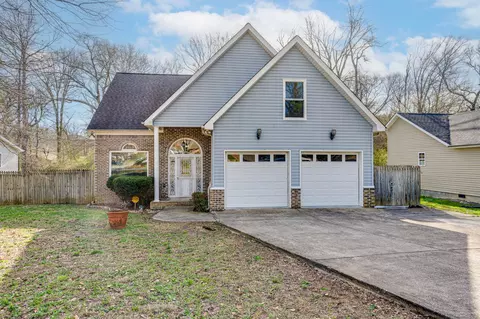2240 Tunnel Blvd, Chattanooga, TN 37406