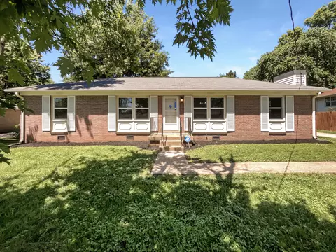 8221 Gordon Ln, Hermitage, TN 37076