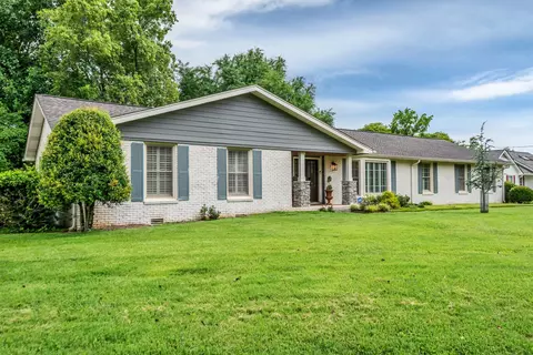 637 Hidden Acres Dr, Madison, TN 37115