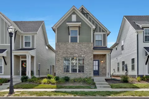 1059 Emery Bay Cir, Hendersonville, TN 37075