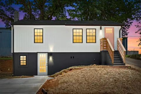 4 Proctor Dr, Clarksville, TN 37043