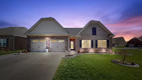1324 Whispering Oaks Dr, Lebanon, TN 37090