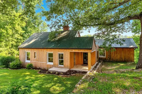 104 Westwood Dr, Mcminnville, TN 37110