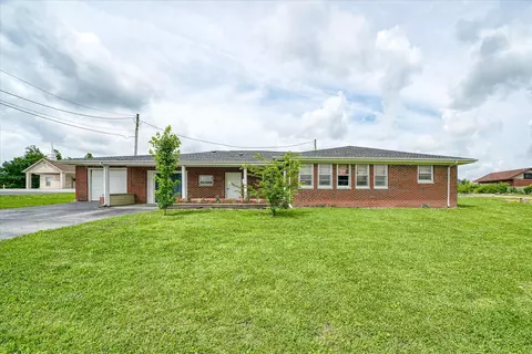 242 N Mcbroom Chapel Rd, Cookeville, TN 38501