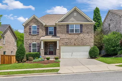 7609 Kemberton Dr E, Nolensville, TN 37135