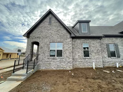 2041 Horseshoe Cir, Gallatin, TN 37066