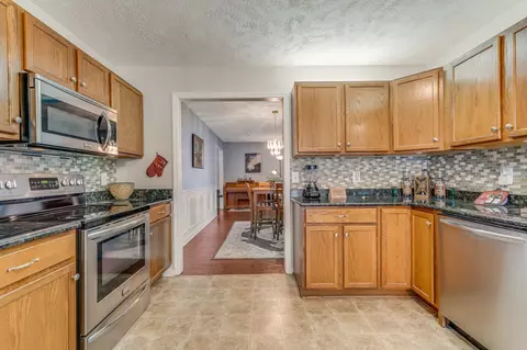 Kitchen - 2115 Moonlite Ct, Murfreesboro, TN 37128 photo 3 of 5