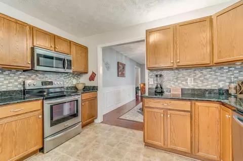Kitchen - 2115 Moonlite Ct, Murfreesboro, TN 37128 photo 4 of 5