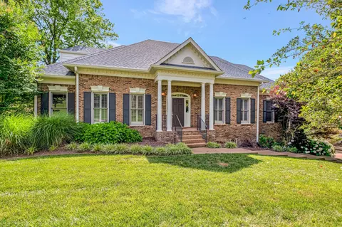 111 Lucas Ln, Brentwood, TN 37027