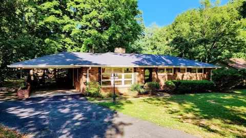 219 Maxwell Dr, Clarksville, TN 37043