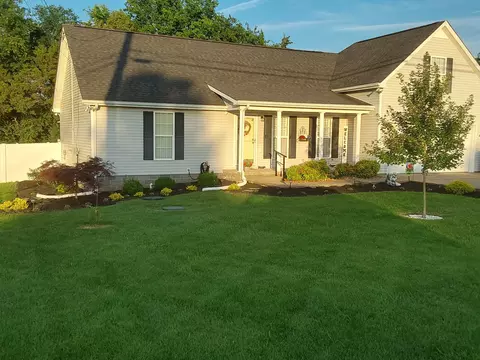 Exterior - 7145 Lone Eagle Dr, Murfreesboro, TN 37128 photo 3 of 10