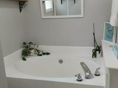 Bath - 7145 Lone Eagle Dr, Murfreesboro, TN 37128 photo 3 of 4