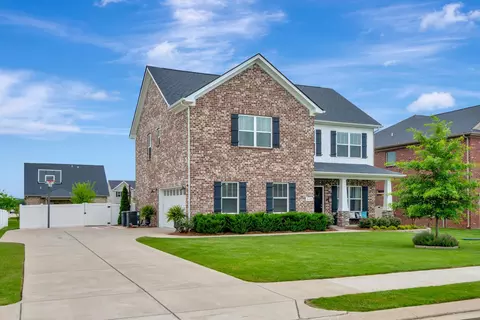 519 Golden Eagle Ct, Eagleville, TN 37060