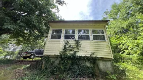 105 Fort Hill Rd, Waverly, TN 37185