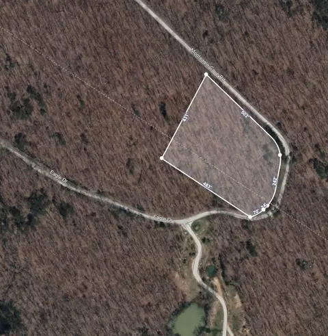 1621 Monteagle Cove Rd, Monteagle, TN 37356