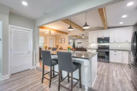 Kitchen - 223 Rucker Rd, Murfreesboro, TN 37127 photo 6 of 6