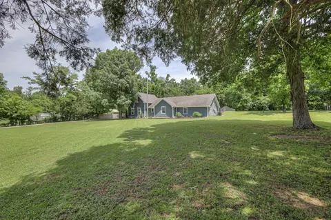 Exterior - 223 Rucker Rd, Murfreesboro, TN 37127 photo 16 of 21