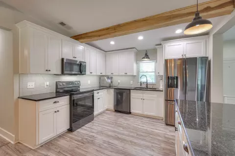 Kitchen - 223 Rucker Rd, Murfreesboro, TN 37127 photo 4 of 6