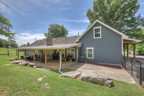 Exterior - 223 Rucker Rd, Murfreesboro, TN 37127 photo 10 of 21