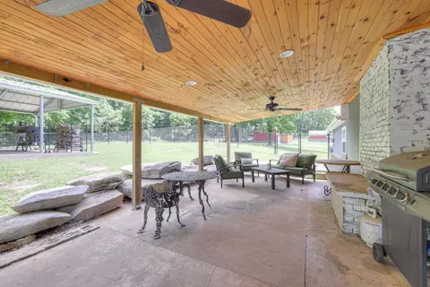 Exterior - 223 Rucker Rd, Murfreesboro, TN 37127 photo 3 of 21