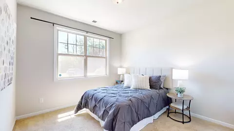 Bedroom - 6306 Birchtree Dr, Murfreesboro, TN 37128 photo 6 of 9