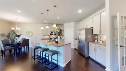 Kitchen - 6306 Birchtree Dr, Murfreesboro, TN 37128 photo 1 of 2