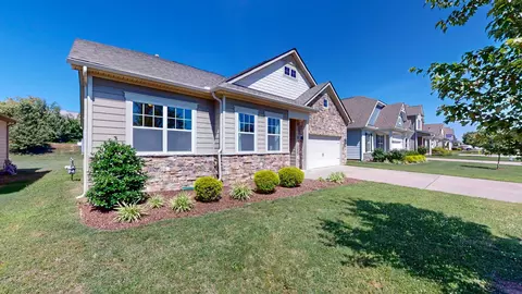 Exterior - 6306 Birchtree Dr, Murfreesboro, TN 37128 photo 4 of 10