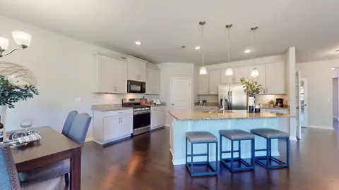 Kitchen - 6306 Birchtree Dr, Murfreesboro, TN 37128 photo 2 of 2