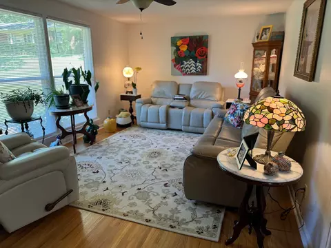 110 Fairmont Cir, Camden, TN 38320