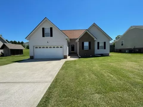 1841 Twin Rivers Rd, Clarksville, TN 37040