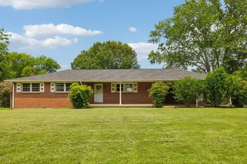 2747 Burgess Gower Rd, Springfield, TN 37172