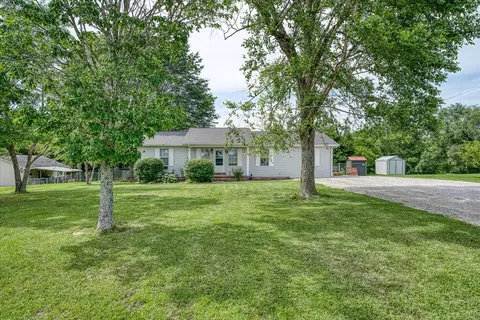 127 Willie Jarvis Rd, Sparta, TN 38583