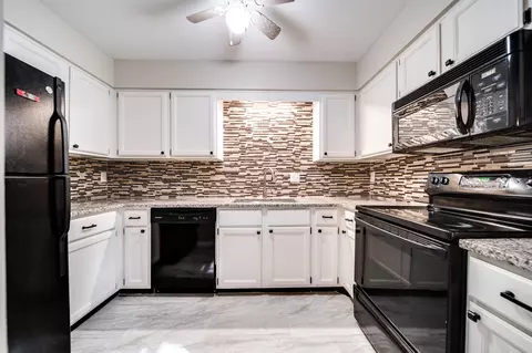 232 Ellington Pl, Madison, TN 37115