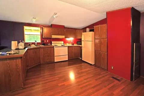 752 Walnut Grove Rd, Dover, TN 37058 photo 9