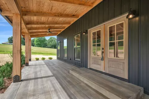 901 Hurdle Hill Rd, Bon Aqua, TN 37025