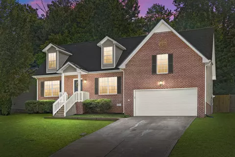 1585 Cedar Springs Cir, Clarksville, TN 37042