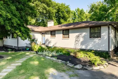 2823 Barclay Dr, Nashville, TN 37206