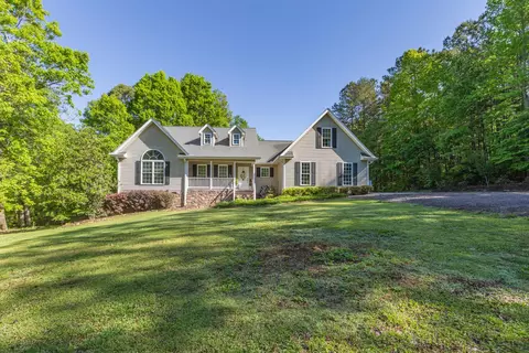 646 Estelle Middleton Rd, Chatsworth, GA 30705