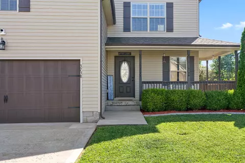 3738 Fox Hole Dr, Clarksville, TN 37040