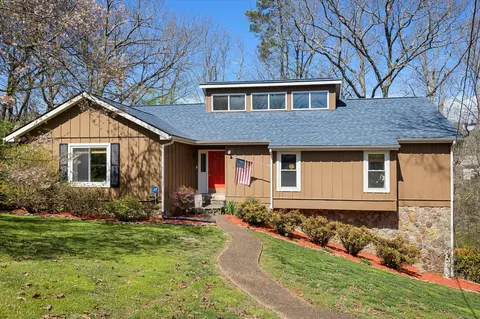 6802 Ridge Creek Dr, Ooltewah, TN 37363