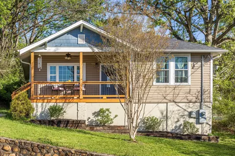 3715 Crompton St, Lupton City, TN 37351